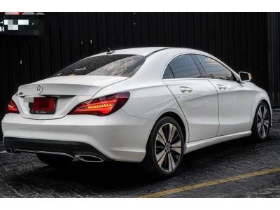 Mercedes Benz CLA class 1.6 Auto Year 2018 รูปที่ 2